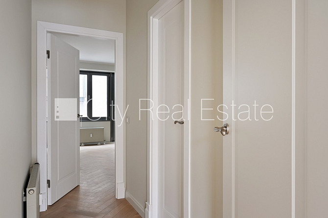 Projekts - Kalpaka Residence, ieeja no pagalma, balkons, terase, istabas izolētas 2 gab., istabas Rīga - foto 5