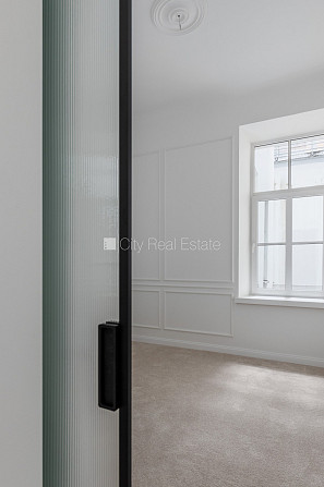 Pagalma ēka, slēgts pagalms, garāža vienai automašīnai, ieeja no ielas, teritorijas Rīga - foto 11