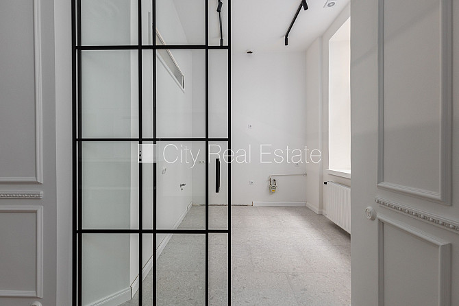 Pagalma ēka, slēgts pagalms, garāža vienai automašīnai, ieeja no ielas, teritorijas Rīga - foto 7