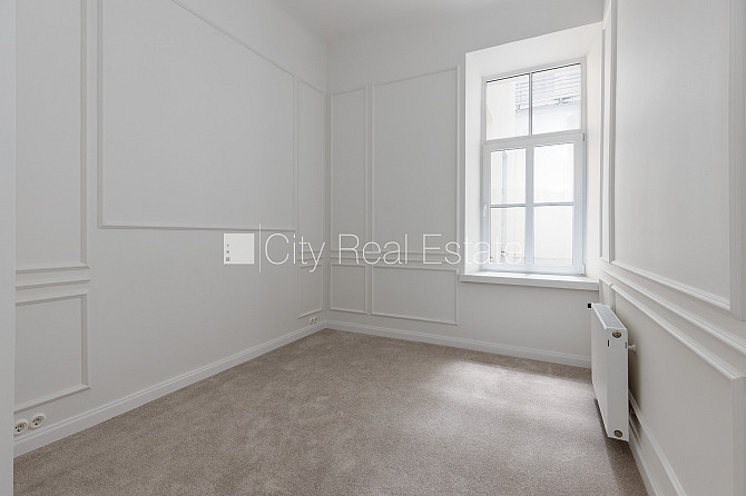 Pagalma ēka, slēgts pagalms, garāža vienai automašīnai, ieeja no ielas, teritorijas Rīga - foto 12