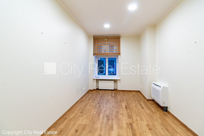 Фасадный дом, реновированный дом, благоустроенный озеленённый двор, закрытый Рига - изображение 8