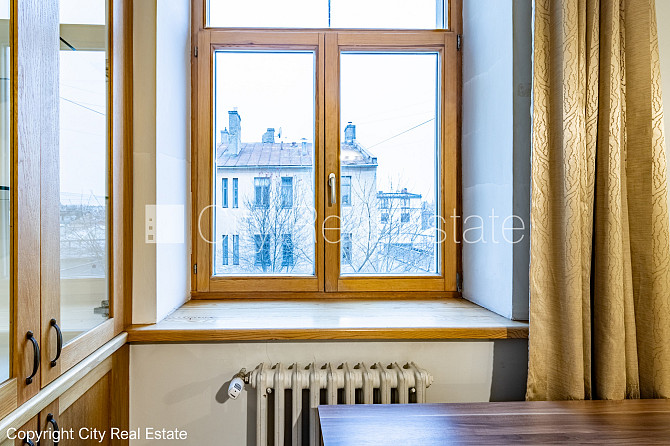 Pagalma māja, slēgts pagalms, objektu apsargā fiziskā apsardze, ieeja no pagalma, pagalmā Rīga - foto 7