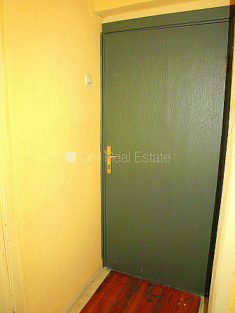 Pagalma māja, renovēta māja, labiekārtots apzaļumots pagalms, slēgts pagalms, apsargāts Rīga - foto 8