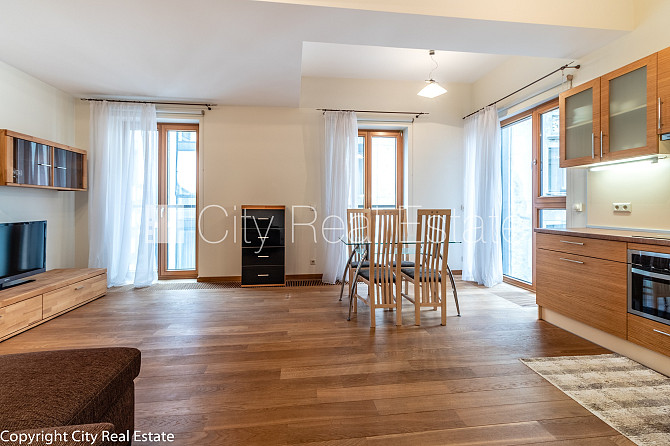 Zeme īpašumā, jaunceltne, fasādes māja, dzīvokļu skaits ēkā  4 gab., iespēja nomāt Rīga - foto 2