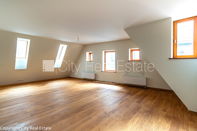 Fasādes māja, restaurēta māja, dzīvokļu skaits ēkā  2 gab., ķieģeļu mūra sienas, Rīga - foto 1