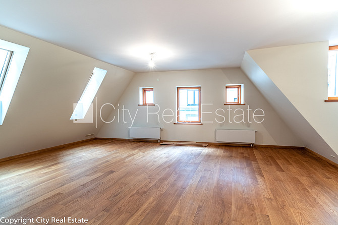 Fasādes māja, restaurēta māja, dzīvokļu skaits ēkā  2 gab., ķieģeļu mūra sienas, Rīga - foto 2