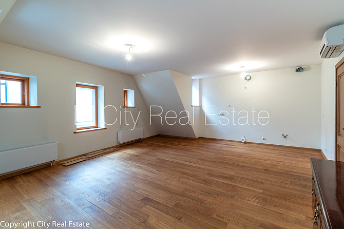 Fasādes māja, restaurēta māja, dzīvokļu skaits ēkā  2 gab., ķieģeļu mūra sienas, Rīga - foto 3