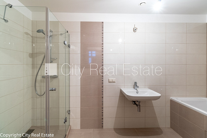 Fasādes māja, restaurēta māja, dzīvokļu skaits ēkā  2 gab., ķieģeļu mūra sienas, Rīga - foto 6