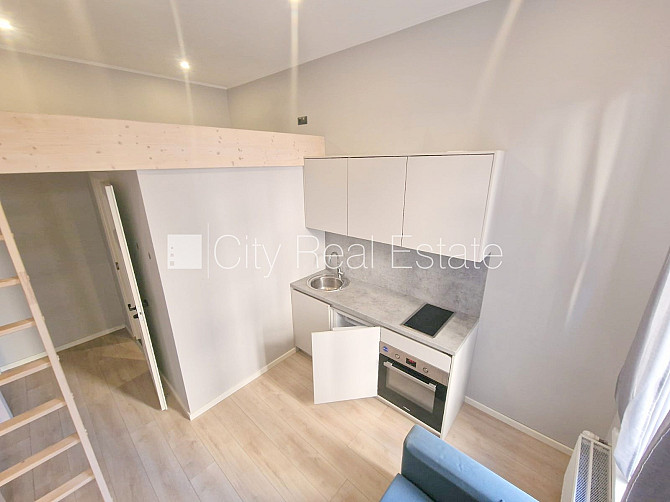 Pagalma ēka, fasādes māja, renovēta māja, slēgts pagalms, ieeja no ielas un pagalma, kāpņu Rīga - foto 1