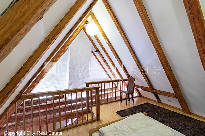 Fasādes māja, renovēta māja, mainīts Jumta segums, bruģēts piebraucamais ceļš, ieeja no Rīga - foto 19