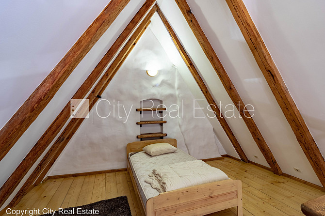 Fasādes māja, renovēta māja, mainīts Jumta segums, bruģēts piebraucamais ceļš, ieeja no Rīga - foto 18