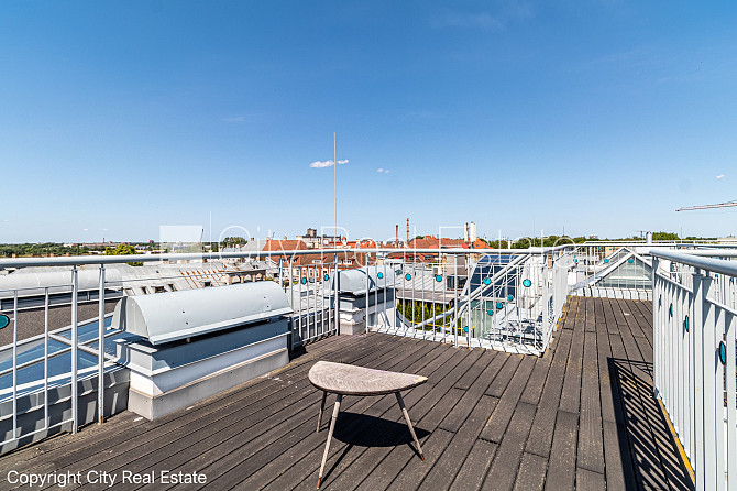 Fasādes māja, renovēta māja, mainīts Jumta segums, fasāde ar dekoratīvo apmetumu, Rīga - foto 1