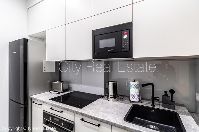 Pagalma māja, renovēta māja, labiekārtots apzaļumots pagalms, slēgts pagalms, maksas Rīga - foto 16