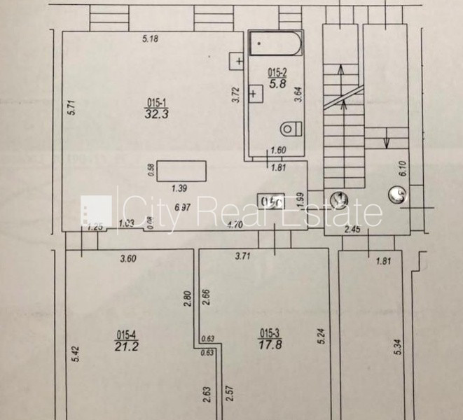 Fasādes māja, renovēta māja, vieta automašīnai, ieeja no ielas un pagalma, logi vērsti Rīga - foto 16