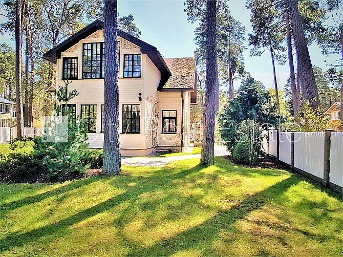 Renovēta māja, labiekārtots apzaļumots pagalms, iežogota teritorija, terase, veranda, Jūrmala - foto 1