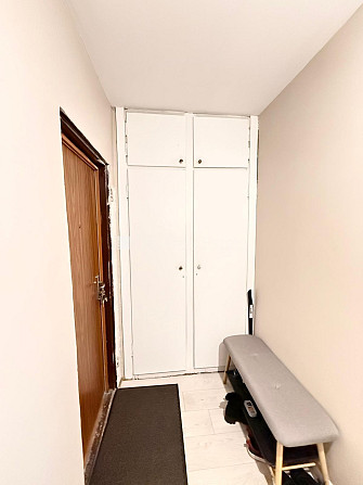 Pagalma ēka, labiekārtota apzaļumota teritorija, vieta vairākām automašīnām, teritorijas Rīga - foto 12