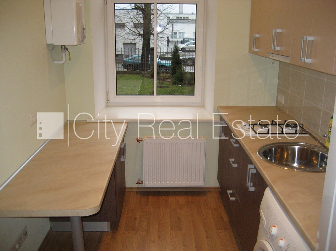 Реновированный дом, благоустроенная озеленённая территория, закрытый двор, Рига - изображение 20