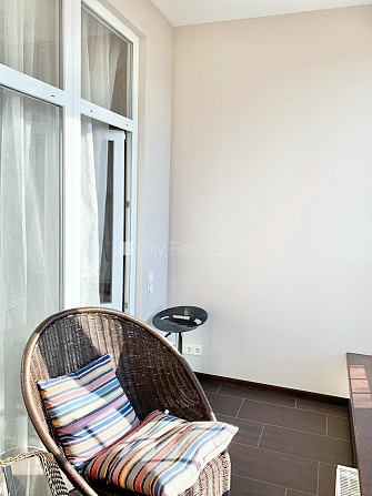 Jaunceltne, labiekārtots apzaļumots pagalms, pazemes autostāvvieta, pagalmā bērnu spēļu Rīga - foto 14