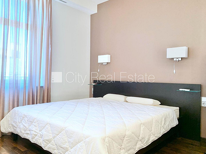 Jaunceltne, labiekārtots apzaļumots pagalms, pazemes autostāvvieta, pagalmā bērnu spēļu Rīga - foto 5