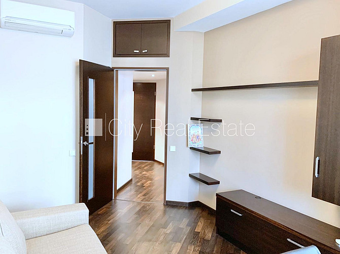 Jaunceltne, labiekārtots apzaļumots pagalms, pazemes autostāvvieta, pagalmā bērnu spēļu Rīga - foto 12