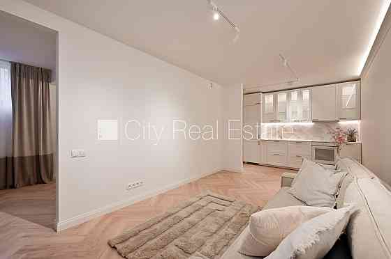 Реновированный дом, благоустроенный озеленённый двор, закрытый двор, одна Рига