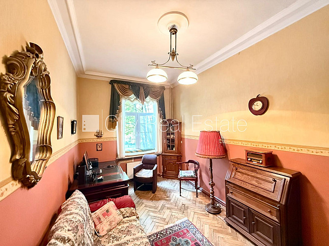 Фасадный дом, благоустроенная озеленённая территория, закрытый двор, закрытая Рига - изображение 2