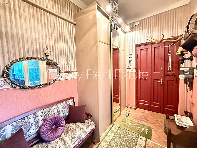 Фасадный дом, благоустроенная озеленённая территория, закрытый двор, закрытая Рига - изображение 7