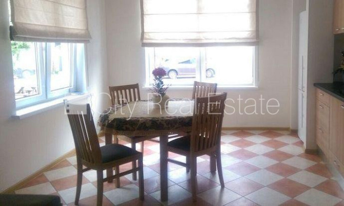 Реновированный дом, благоустроенная озеленённая территория, территория Юрмала - изображение 3