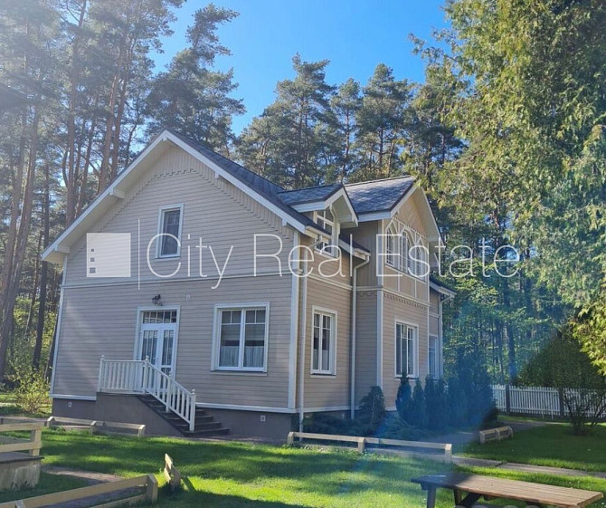 Реновированный дом, благоустроенная озеленённая территория, территория Юрмала - изображение 1