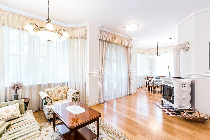 Реновированный дом, благоустроенный озеленённый двор, места для нескольких Юрмала - изображение 1