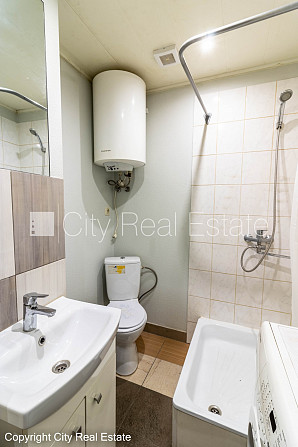 Pagalma ēka, renovēta māja, slēgts pagalms, iespēja nomāt autostāvvietu, ieeja no ielas, Rīga - foto 9