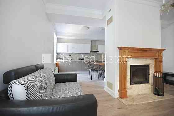 Частный дом, реновированный дом, место для машины, стоянка территории покрыта Рига