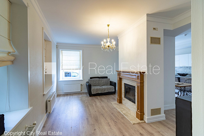 Privātmāja, renovēta māja, vieta automašīnai, teritorijas stāvlaukums noklāts ar Rīga - foto 3