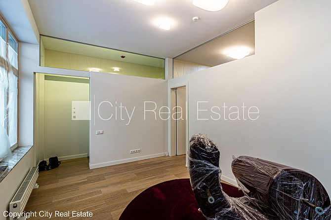 Jaunceltne, pagalma ēka, energo efektīva māja, ieeja no pagalma, puspagrabs, ir lifts, logi Rīga - foto 18