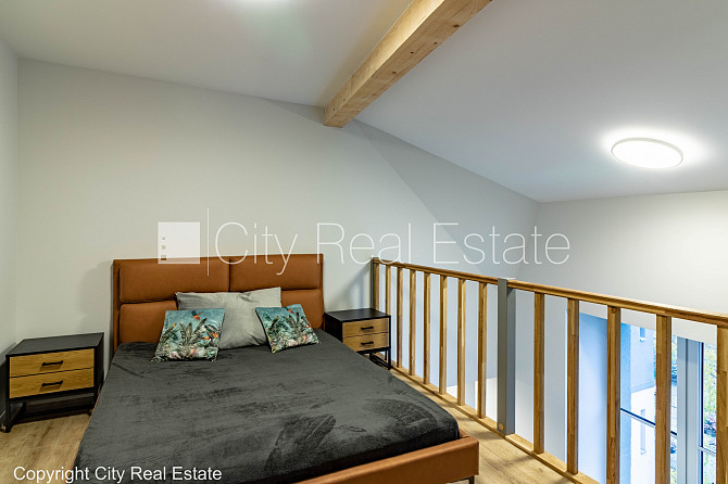 Pagalma māja, renovēta māja, labiekārtota apzaļumota teritorija, ieeja no ielas, ir lifts, Rīga - foto 11