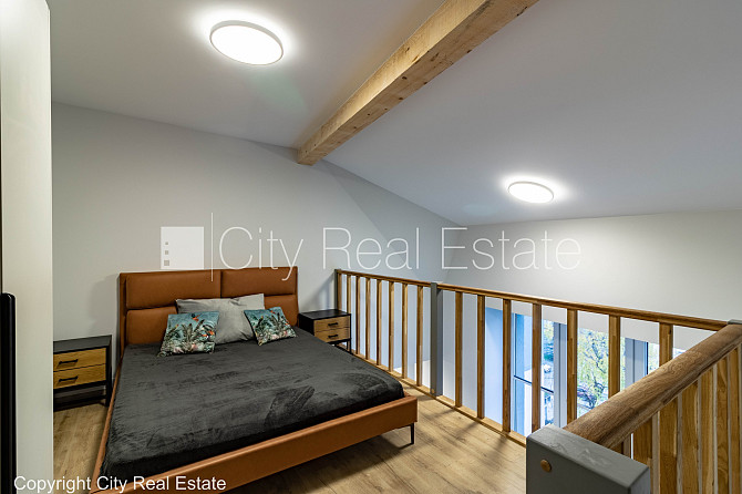 Pagalma māja, renovēta māja, labiekārtota apzaļumota teritorija, ieeja no ielas, ir lifts, Rīga - foto 10