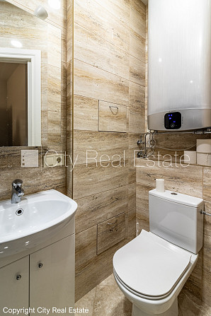 Pagalma ēka, labiekārtota apzaļumota teritorija, vieta automašīnai, istabas izolētas 2 gab., Rīga - foto 16