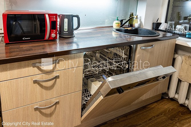 Pagalma ēka, labiekārtota apzaļumota teritorija, vieta automašīnai, istabas izolētas 2 gab., Rīga - foto 13