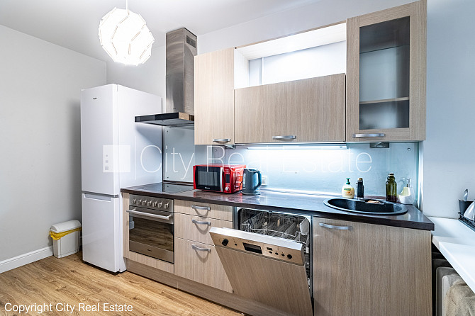 Pagalma ēka, labiekārtota apzaļumota teritorija, vieta automašīnai, istabas izolētas 2 gab., Rīga - foto 10