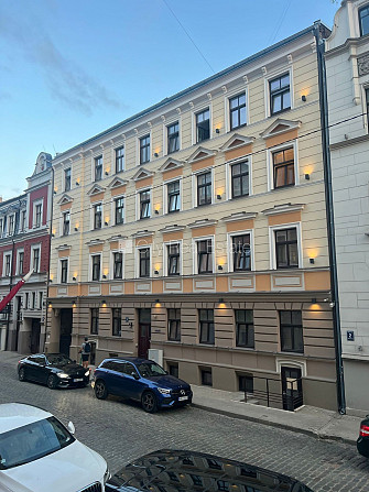 Beletāža, ir lifts, istabas izolētas 3 gab., viesistaba, viena telpa caurstaigājama, centrālā Rīga - foto 16