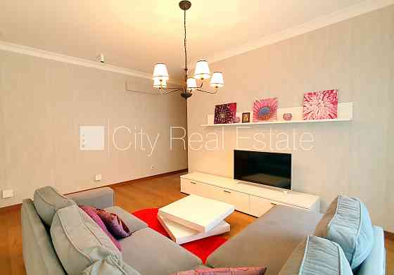 Земля в собственности, новостройка, благоустроенная озеленённая территория, Юрмала