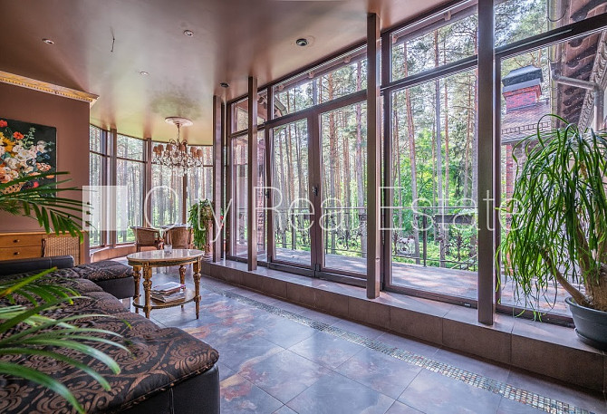 Частный дом, благоустроенный озеленённый двор, въездные ворота оснащены Юрмала - изображение 12