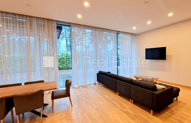 Частный дом, новостройка, дом во дворе, межэтажные железобетонные перекрытия, Юрмала - изображение 3