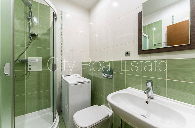 Jaunceltne, fasādes māja, labiekārtota apzaļumota teritorija, slēgts pagalms, teritorijas Rīga - foto 17