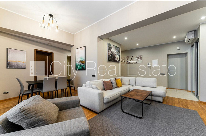 Jaunceltne, fasādes māja, labiekārtota apzaļumota teritorija, slēgts pagalms, teritorijas Rīga - foto 3