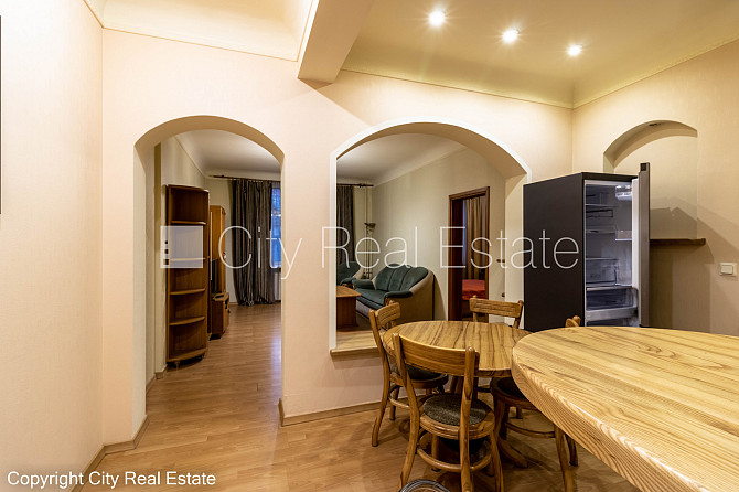 Pagalma māja, labiekārtota apzaļumota teritorija, ieeja no pagalma, guļamistabu skaits 1 gab., Rīga - foto 9