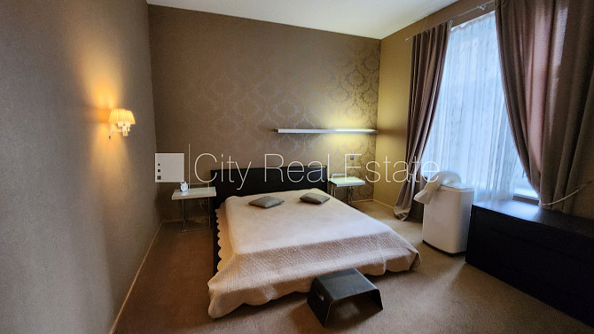 Fasādes māja, renovēta māja, ieeja no ielas, luksuss apartamenti , ir lifts, kāpņu telpa pēc Rīga - foto 7