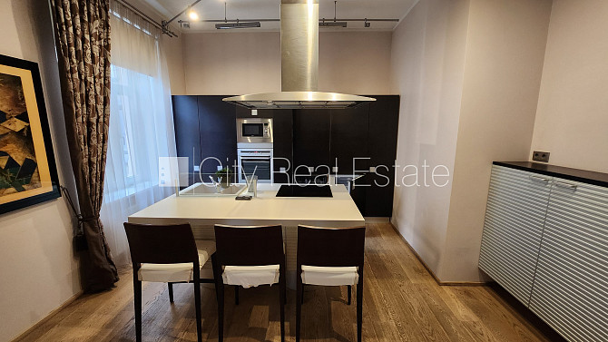 Fasādes māja, renovēta māja, ieeja no ielas, luksuss apartamenti , ir lifts, kāpņu telpa pēc Rīga - foto 6