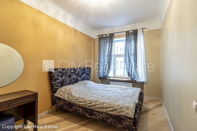 Pagalma ēka, renovēta māja, labiekārtota apzaļumota teritorija, ieeja no pagalma, ir lifts, Rīga - foto 8