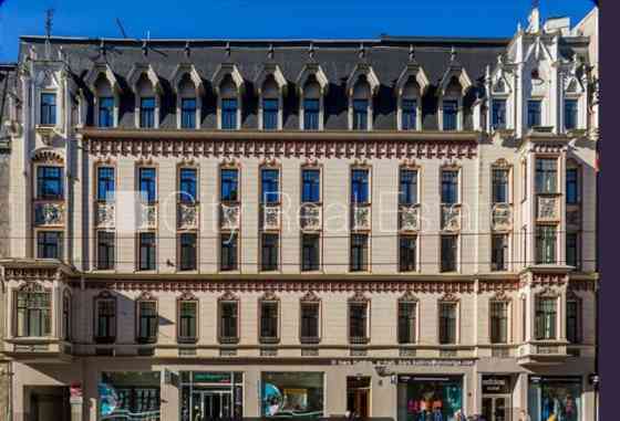 Здание во дворе, вход со двора, лифт, сауна, количество спален 3 шт., гостиная, Рига